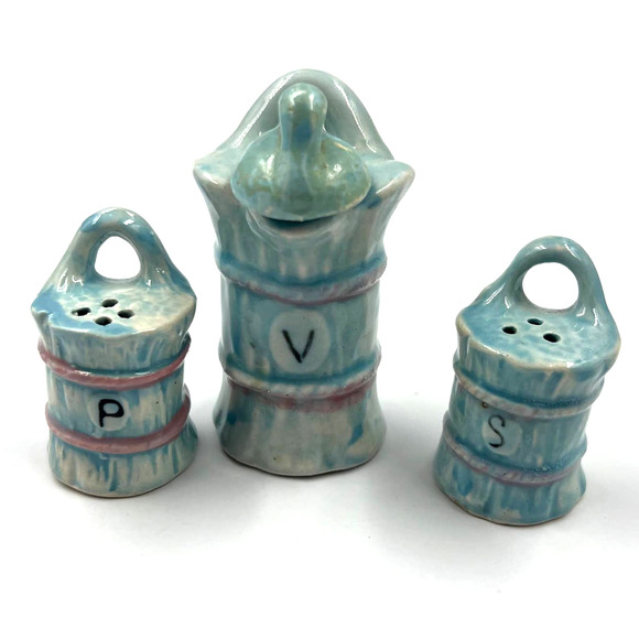 Vintage Barrels Salt Pepper & Vinegar Shaker Set Dispensers 4 Pieces Japan Made - Picture 1 of 9
